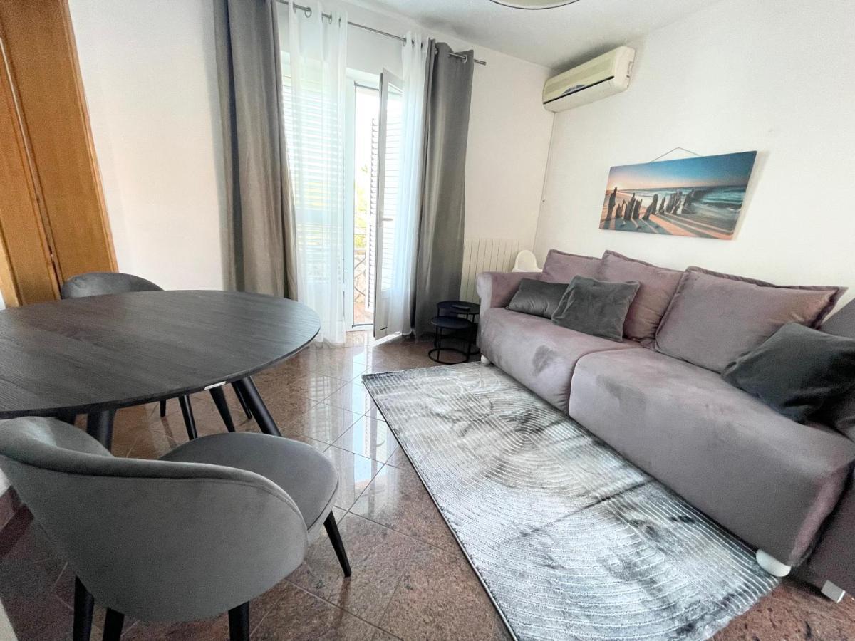Apartments Villa Antonia 자드라보노 외부 사진