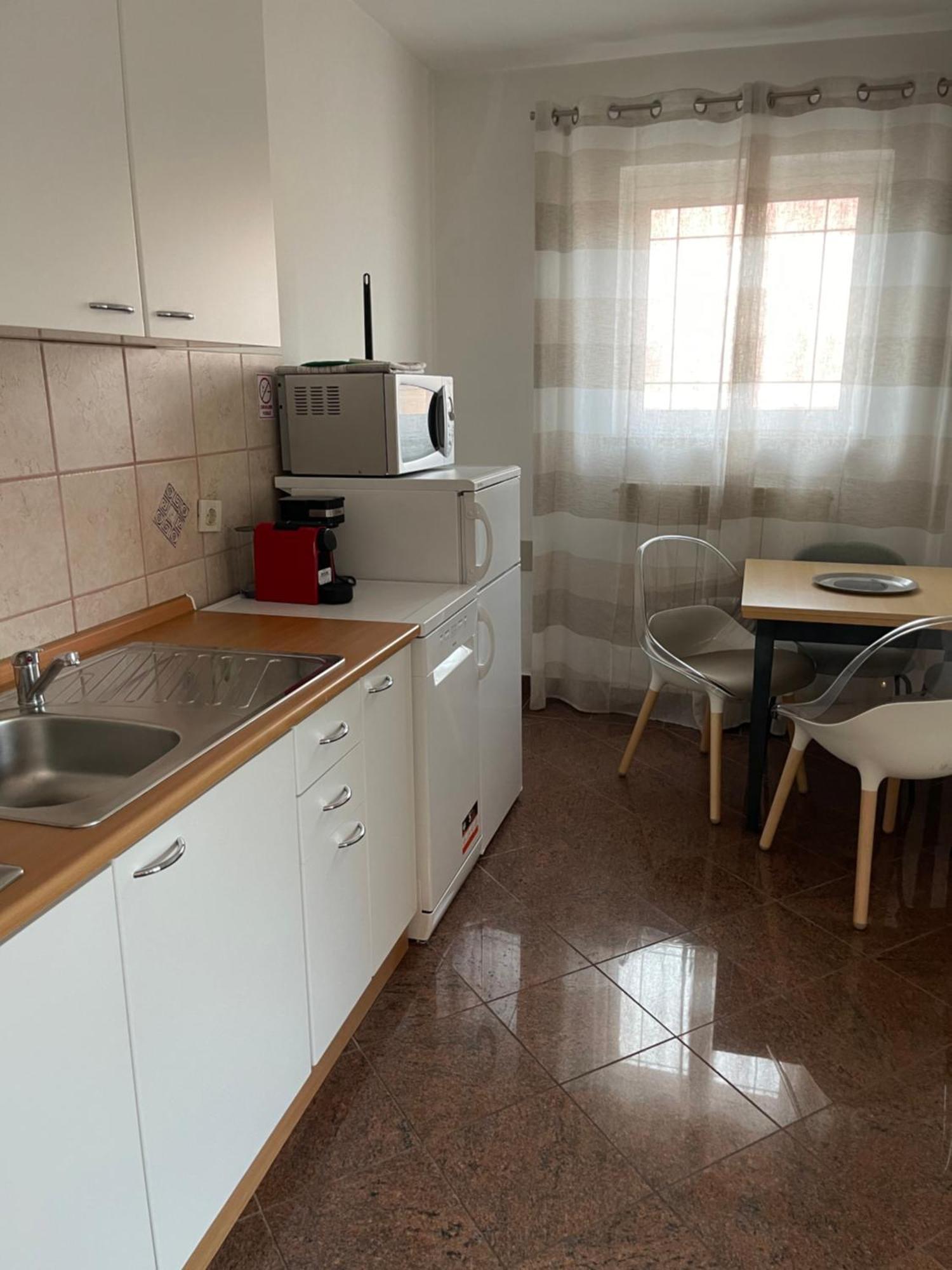Apartments Villa Antonia 자드라보노 외부 사진